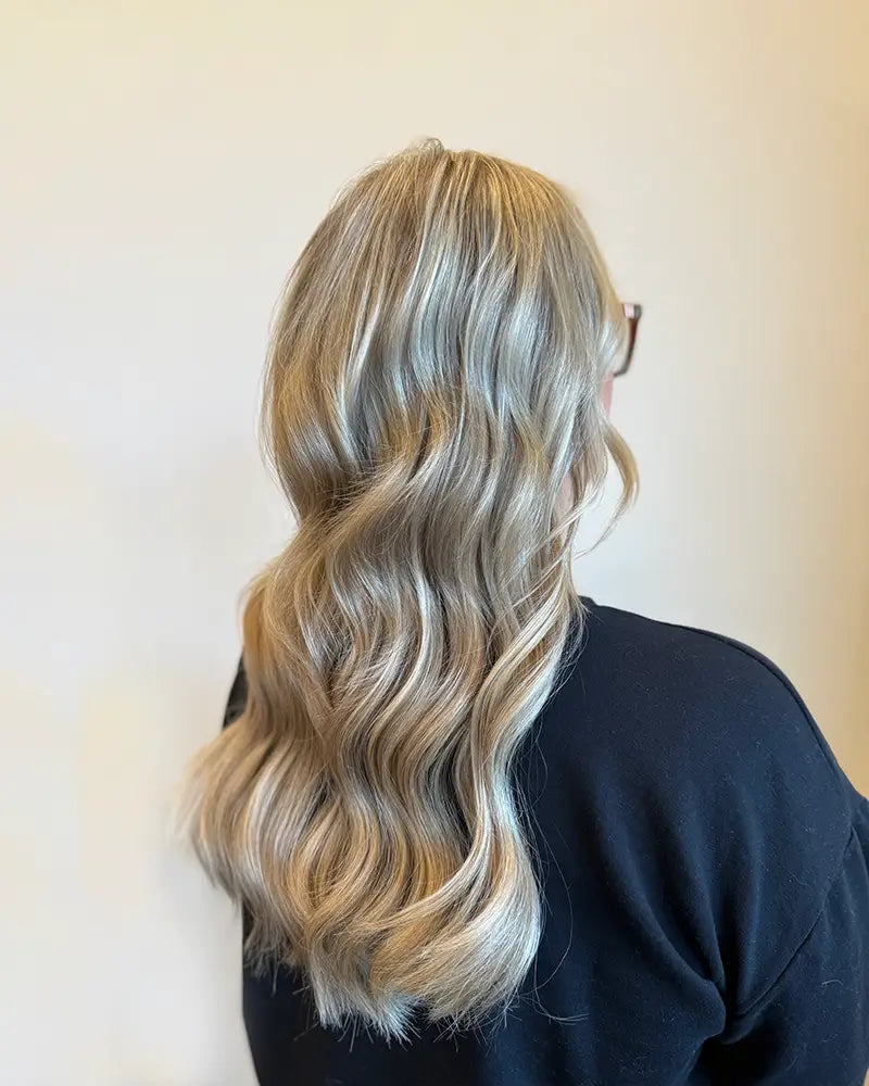 Blond model with Mago extensions